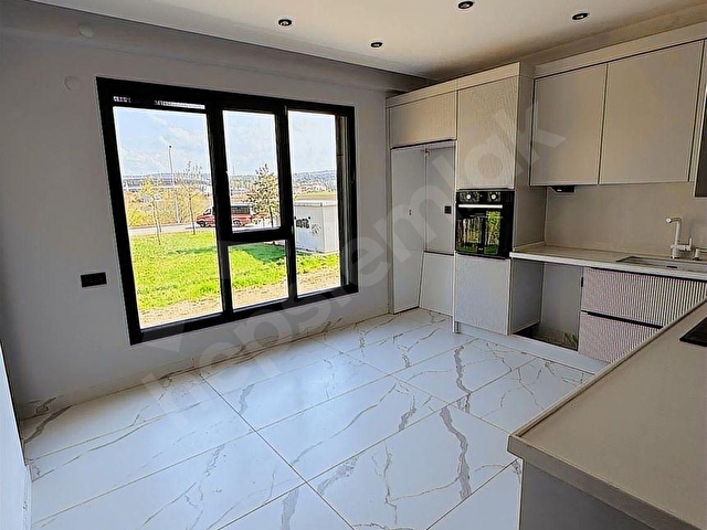 BESSDEN SAZOVA MAHALLESİNDE SİTE İÇERİSİNDE SATILIK 4+1 VİLLA - Görsel 12