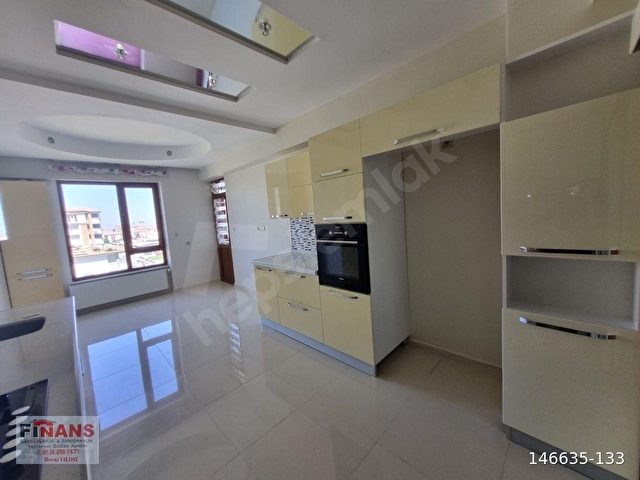 YEŞİLYURT ÇİLESİZ MAH NİKAH SARAYI YANINDA CAD ÜZERİNDE 9. ARA KAT 4+1  SATILIK DAİRE - Görsel 2