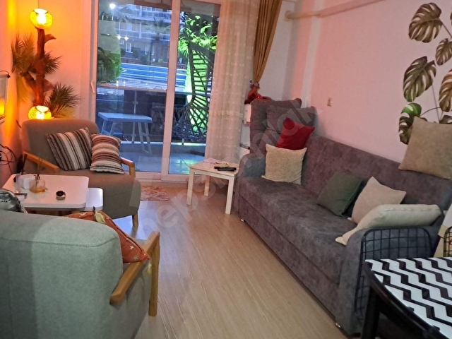 DEĞİRMENDEREDE SATILIK FULL EŞYALI 1+1 DAİRE - Görsel 6