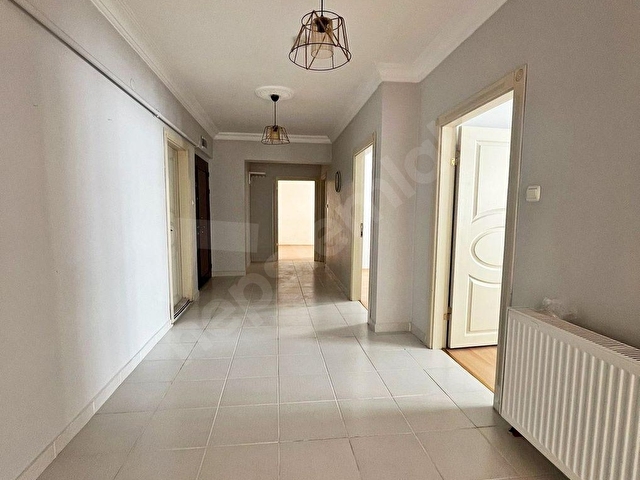 ATAPARKTA OVACIK MANZARALI 3+1 SON KATTA ASANSÖRLÜ ÇİFT BALKON - Görsel 18