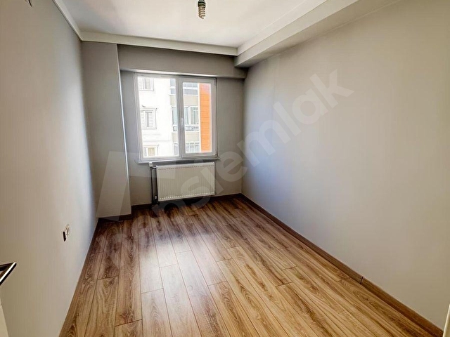 EMLAK KONUTLARI 3+1 145 M2 ARAKAT SİTE İÇERİSİNDE SATILIK DAİRE - Görsel 9