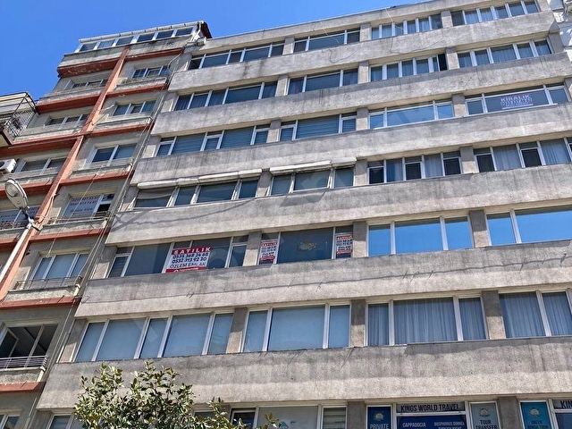 ŞİŞLİ HALASKARGAZİ CAD ÜZERİ ÖN CEPHE 2+1