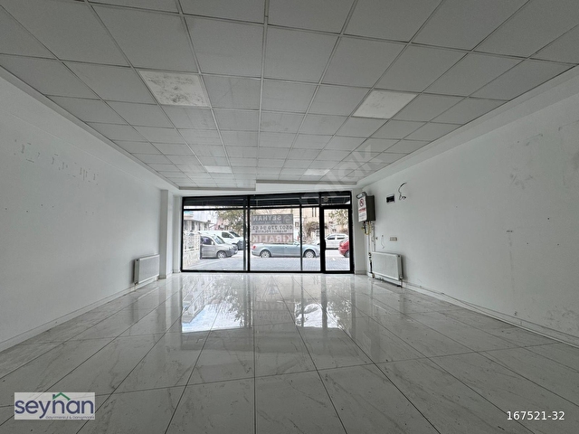 SEYHAN - Esenyurtta Sağlık Ocağı Karşısı Kiralık 60 m² Dükkan ! - Görsel 9
