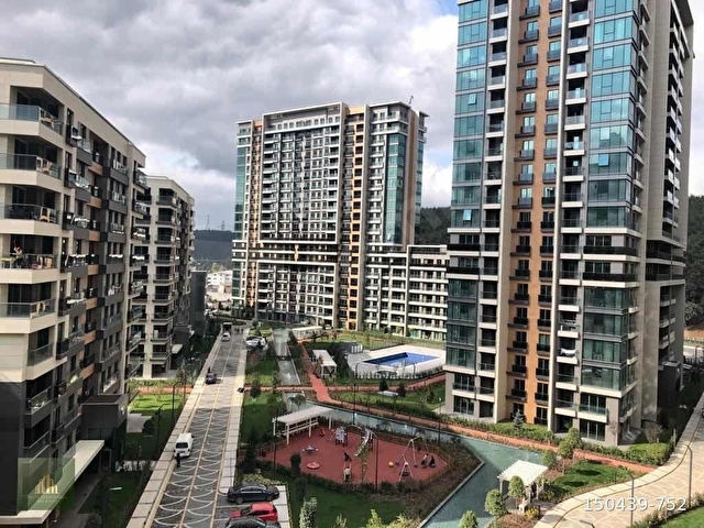 - VADİSTANBUL PARK 4+1 BOŞ PROJENİN EN UYGUN RAKAMINA SATILIK -