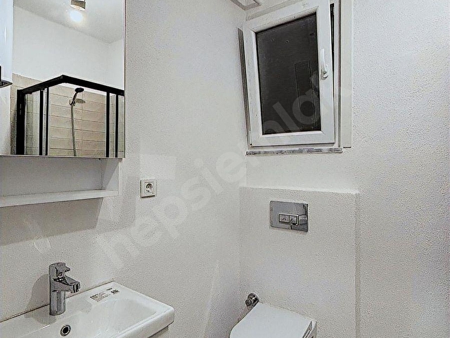 KURTULUŞ CADDESİ ÜZERİNDE, BAHÇELİ, MASRAFSIZ SATILIK DAİRE - Görsel 13