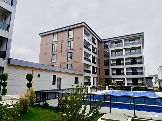 ONAY dan ÇERKEZKÖY CUMHURİYET MH. TEPE DE MODERN YAŞAM 1+1 DAİRE - Görsel 11