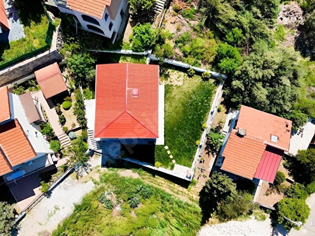 Foçada Satılık Villa Denize Plaja 300 Mt Anayola 200 Mt - Görsel 17
