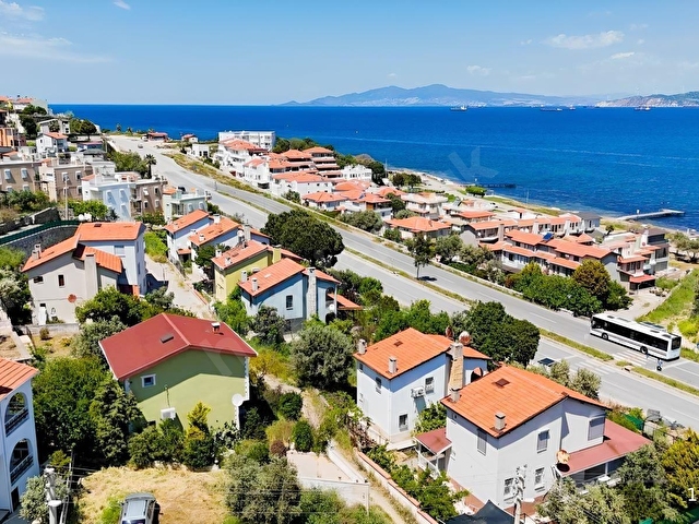 Foçada Satılık Villa Denize Plaja 300 Mt Anayola 200 Mt - Görsel 14