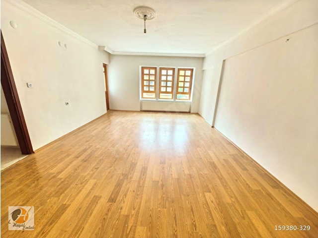 HAYALDE BAĞLARBAŞI MHDE 3+ 1 2.ARA KATTA YAPILI TEMİZ 120 M2 UYGUN KİRALIK !!!