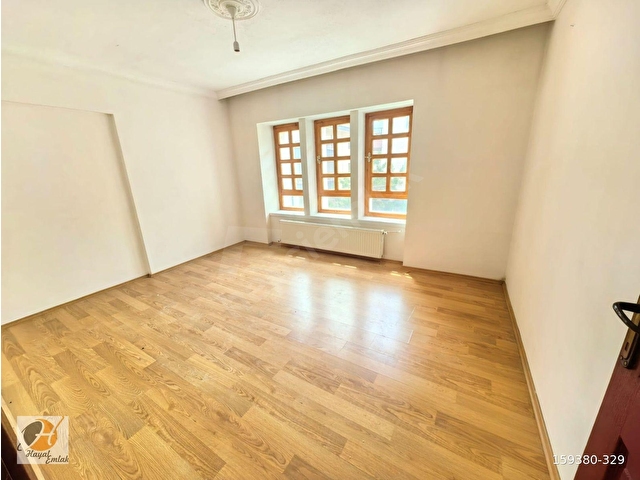 HAYALDE BAĞLARBAŞI MHDE 3+ 1 2.ARA KATTA YAPILI TEMİZ 120 M2 UYGUN KİRALIK !!! - Görsel 15