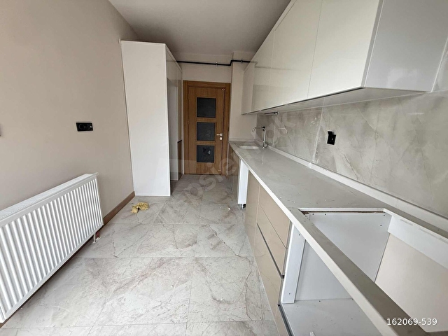 MANZARA YÜKSEK KAT GENİŞ BALKON GENİŞ DAİRE K.MUTFAK 2+1 KİRALIK - Görsel 11