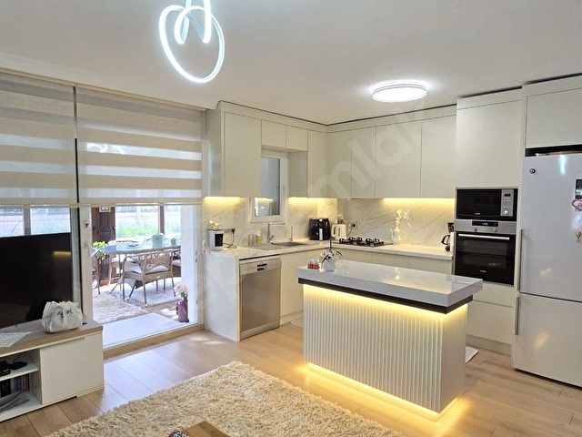 YENİFOÇA GENCELLİDE SAHİLE 150M.SATILIK TAM MÜSTAKİL TRIBLEKS - Görsel 13