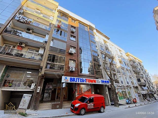 AKALINDAN YILDIZ CD ÜZERİ 3+1 OTOPARKLI ARAKAT SATILIK DAİRE