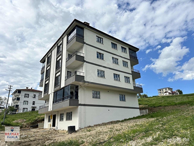REMAX SONERDEN KAVAK BAHÇELİEVLER SIFIR GENİŞ SATILIK 2+1 DAİRE - Görsel 6