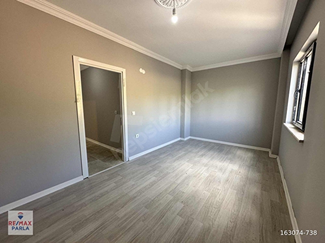 REMAX SONERDEN KAVAK BAHÇELİEVLER SIFIR GENİŞ SATILIK 2+1 DAİRE - Görsel 11