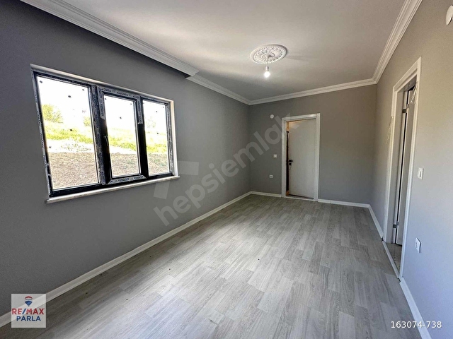 REMAX SONERDEN KAVAK BAHÇELİEVLER SIFIR GENİŞ SATILIK 2+1 DAİRE - Görsel 9