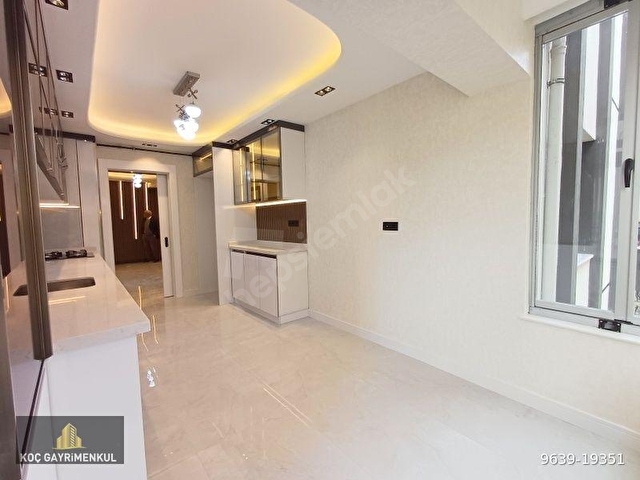 ATADA; 3+1+2 BANYO, ULTRA LÜX YAPILI, CAD.ÜSTÜ, ASANSÖR,A/K OTP - Görsel 5