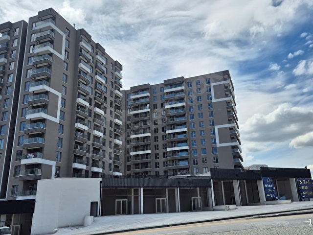 BİENSTEN GÜVENLİKLİ BALKONLU ÖNÜ AÇIK SATILIK 2+1 DAİRE