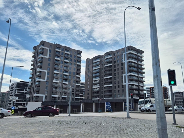 BİENSTEN GÜVENLİKLİ BALKONLU ÖNÜ AÇIK SATILIK 2+1 DAİRE - Görsel 4