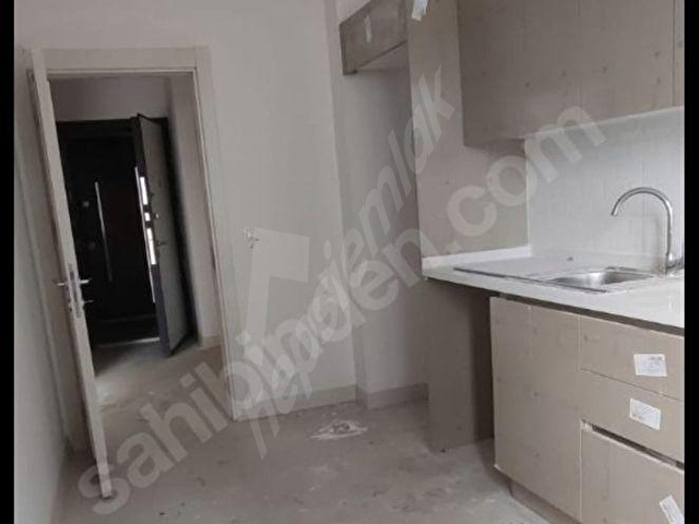 TUZLA ŞEHRİYAZ BEŞEVLER SİTESİ SATILIK 2+1 KAPALI MUTFAK VERANDA - Görsel 2