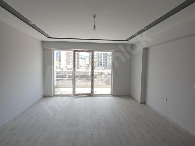 MUZAFFER TÜRKEŞ MAHALLESİNDE SATILIK  4+1 DAİRE - Görsel 4
