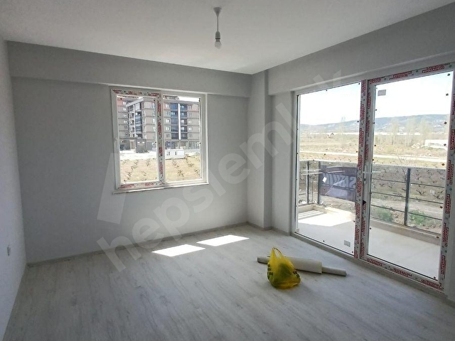 MUZAFFER TÜRKEŞ MAHALLESİNDE SATILIK  4+1 DAİRE - Görsel 21