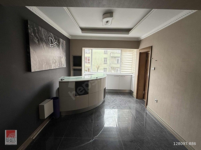 TUNUS CADDESİNİN HAREKETLİ YERİNDE GENİŞ VE TEMİZ KİRALIK OFİS - Görsel 9