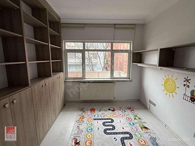 TUNUS CADDESİNİN HAREKETLİ YERİNDE GENİŞ VE TEMİZ KİRALIK OFİS - Görsel 14