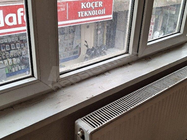 ŞAHİN EMLAKTAN ALTIEYLÜL ÇARŞI MERKEZDE KİRALIK 2+1 ARAKAT DAİRE - Görsel 18