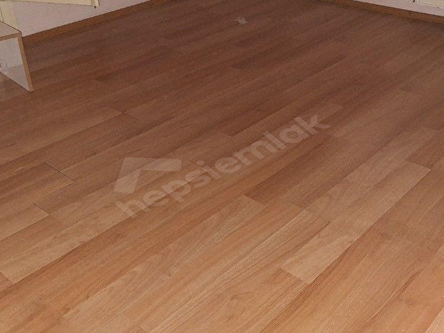 ŞAHİN EMLAKTAN ALTIEYLÜL ÇARŞI MERKEZDE KİRALIK 2+1 ARAKAT DAİRE - Görsel 24