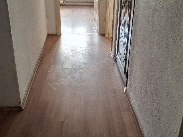 ŞAHİN EMLAKTAN ALTIEYLÜL ÇARŞI MERKEZDE KİRALIK 2+1 ARAKAT DAİRE - Görsel 27