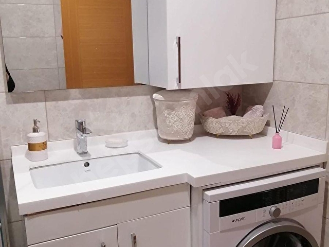 VADİTEPE 3. BÖLGE 3+1 164 M2 FERAH TEMİZ SATILIK DAİRE - Görsel 19