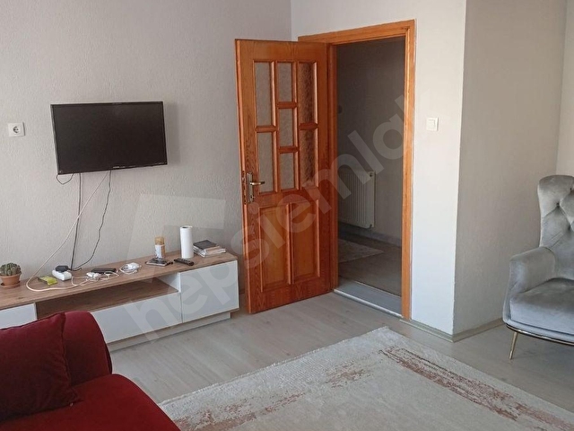 2+1 EŞYALI KİRALIK DAİRE BOSNANIN MERKEZİNDE GENÇLİK MERKEZİ YANI ARA KAT BİREYSEL KOMBİLİ - Görsel 3
