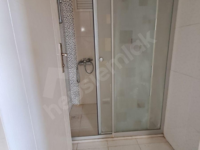 KIYI BOYUNDA SİTE İÇERİSİNDE DOĞAL GAZLI KOMBİLİ AYLIK FIRSAT - Görsel 10
