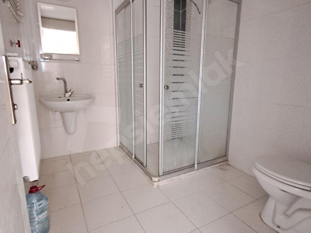 KIYI BOYUNDA SİTE İÇERİSİNDE DOĞAL GAZLI KOMBİLİ AYLIK FIRSAT - Görsel 9