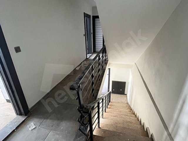 EVORADAN SARIÇAM ÇINARLIDA VİLLA KONSEPTİNDE KİRALIK 1+1 LÜX DAİRE - Görsel 5