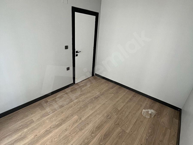 EVORADAN SARIÇAM ÇINARLIDA VİLLA KONSEPTİNDE KİRALIK 1+1 LÜX DAİRE - Görsel 17
