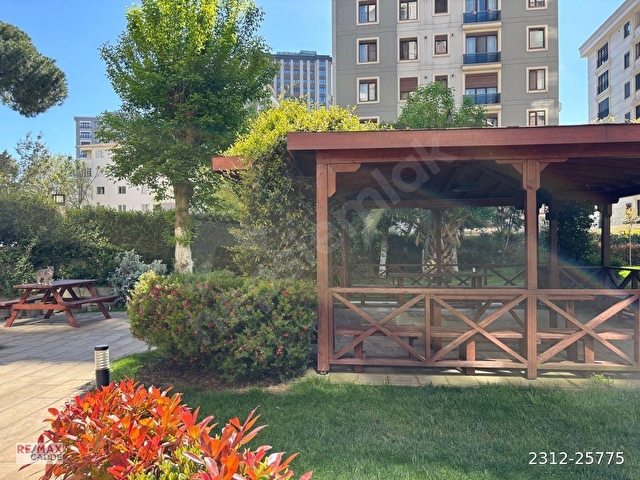 Erenköy Feza Sitesi’nde, merkezi konumda yer alan ferah 3+1 kiralık daire. - Görsel 7