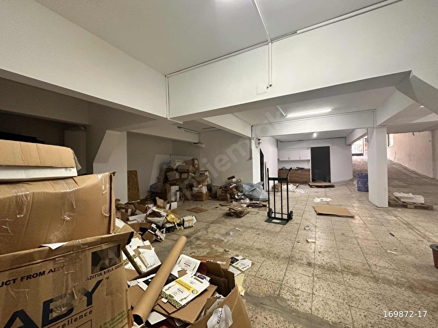ÜMRANİYE ÇARŞIDA 250 M2 DEPO/İŞ YERİ 75.000 TL - Görsel 6
