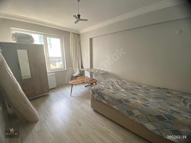 MARAŞ ŞEMSİYE SOKAĞINDA EŞYALI KİRALIK 1+1 DAİRE - Görsel 5