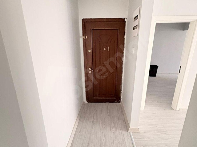 Fatih Millet Cadde Üstünde İş Yerine ve Eve Uygun Satılık Asansörlü Daire - Görsel 11