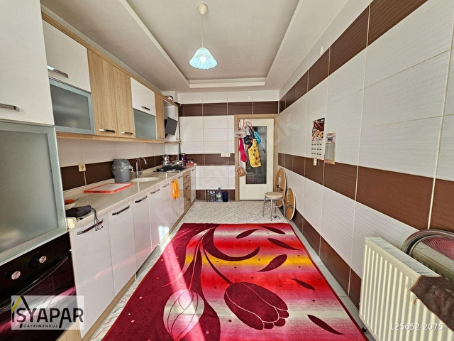 ABDÜLHAMİD HAN CADDESİNE YAKIN GENİŞ CEPHESİ AÇIK 3+1 DAİRE - Görsel 16