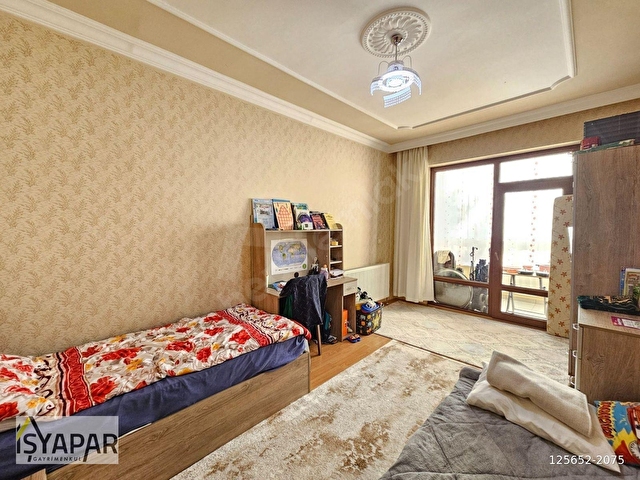 ABDÜLHAMİD HAN CADDESİNE YAKIN GENİŞ CEPHESİ AÇIK 3+1 DAİRE - Görsel 4