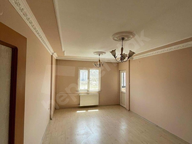 MÜKEMMEL LOKASYONDA 3+1 KİRALIK TEMİZ DAİRE - Görsel 5