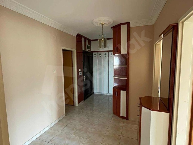 MÜKEMMEL LOKASYONDA 3+1 KİRALIK TEMİZ DAİRE - Görsel 7
