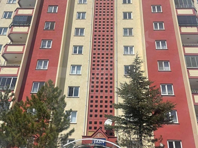 MÜKEMMEL LOKASYONDA 3+1 KİRALIK TEMİZ DAİRE - Görsel 22