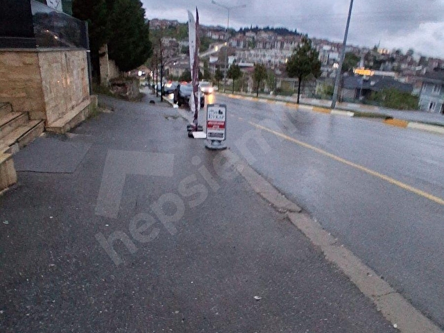 SERDİVAN TAPU DAİRESİ YANINDA ULAŞIMA HER YERE YÜRÜME MESAFESİNDE AYRI MUTFAK 2+1 GİRİŞ KAT - Görsel 10