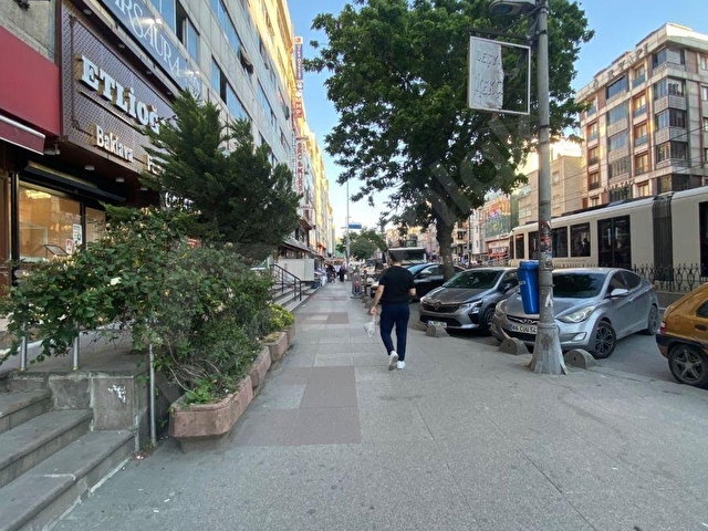 VOLKAN GYO DAN SATILIK UĞURMUMCU MH TRANVAY CAD 25M2 3.KAT OFİS - Görsel 18