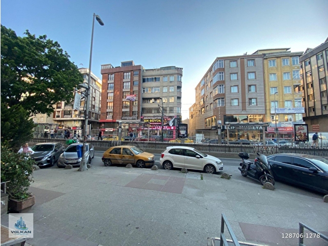 VOLKAN GYO DAN SATILIK UĞURMUMCU MH TRANVAY CAD 25M2 3.KAT OFİS - Görsel 15