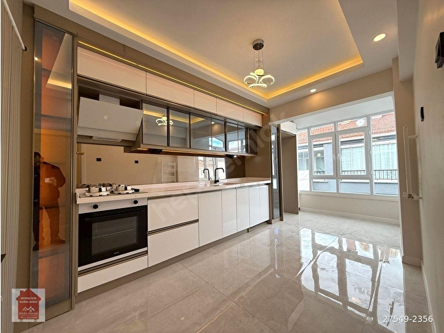 AKŞEMSETTİN.DE TREN İSTASYONU YAKINI KATDA YAPILI DAİRE - Görsel 15